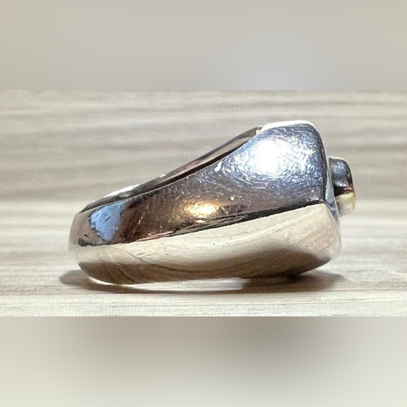 Vintage Designer Signed Sterling Silver & 18K Gold Modernist Dome Ring, Size 6 - Picture 5 of 12